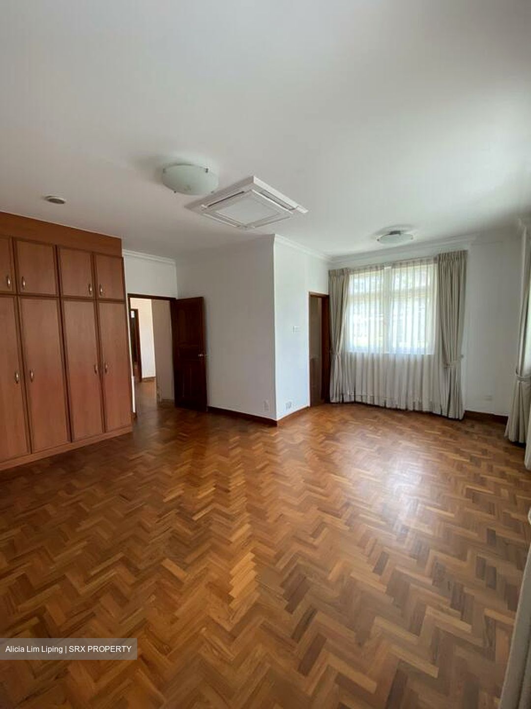 Cuscaden Walk (D10), Semi-Detached #496135001